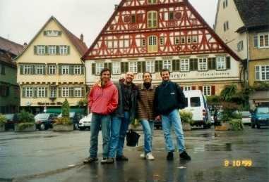 esslingen_nosotros_1.jpg (17463 Byte)